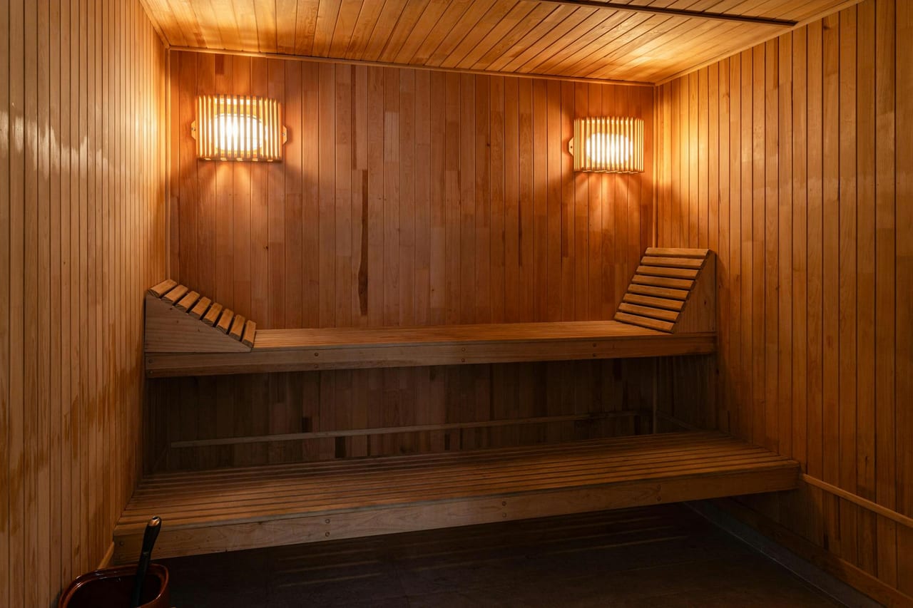 Indoor Sauna Ventilation: Keeping Your Room Healthy