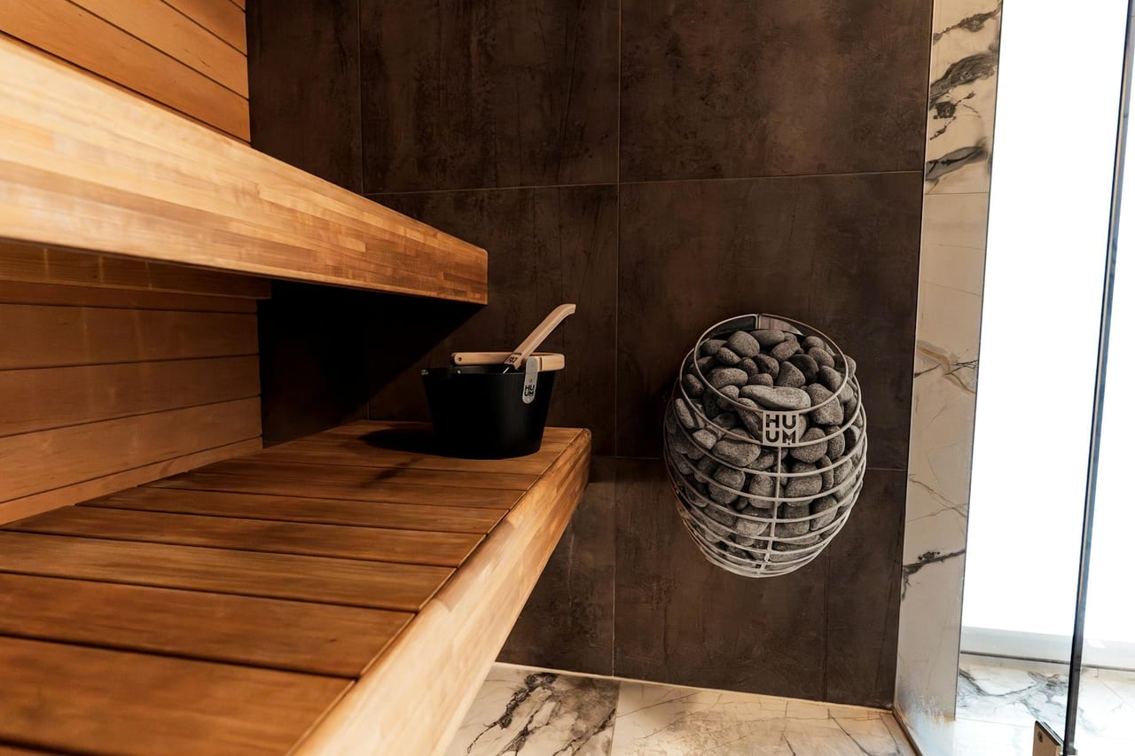 Sauna Ventilation Done Right: Floor & Door Gaps