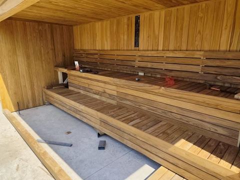 Outdoor Teak sauna in Bangkok