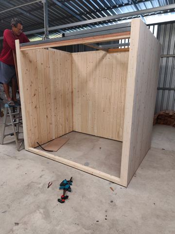 Indoor  Pine sauna in Bang Saen